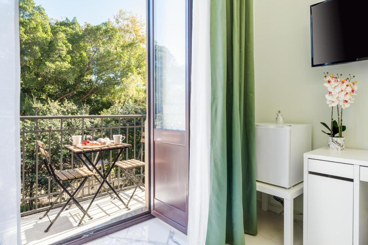 Palazzobellini Bed & Breakfast คาตาเนีย ภายนอก รูปภาพ