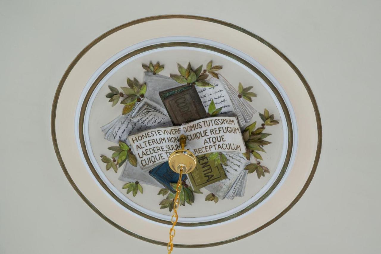 Palazzobellini Bed & Breakfast คาตาเนีย ภายนอก รูปภาพ