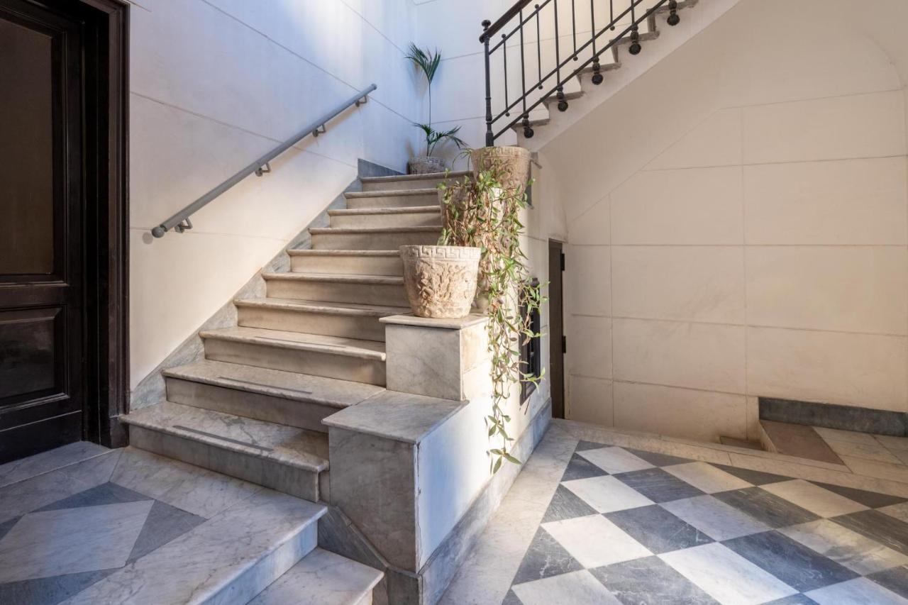Palazzobellini Bed & Breakfast คาตาเนีย ภายนอก รูปภาพ