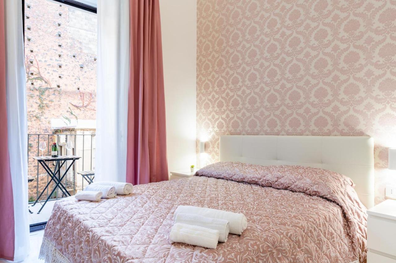 Palazzobellini Bed & Breakfast คาตาเนีย ภายนอก รูปภาพ