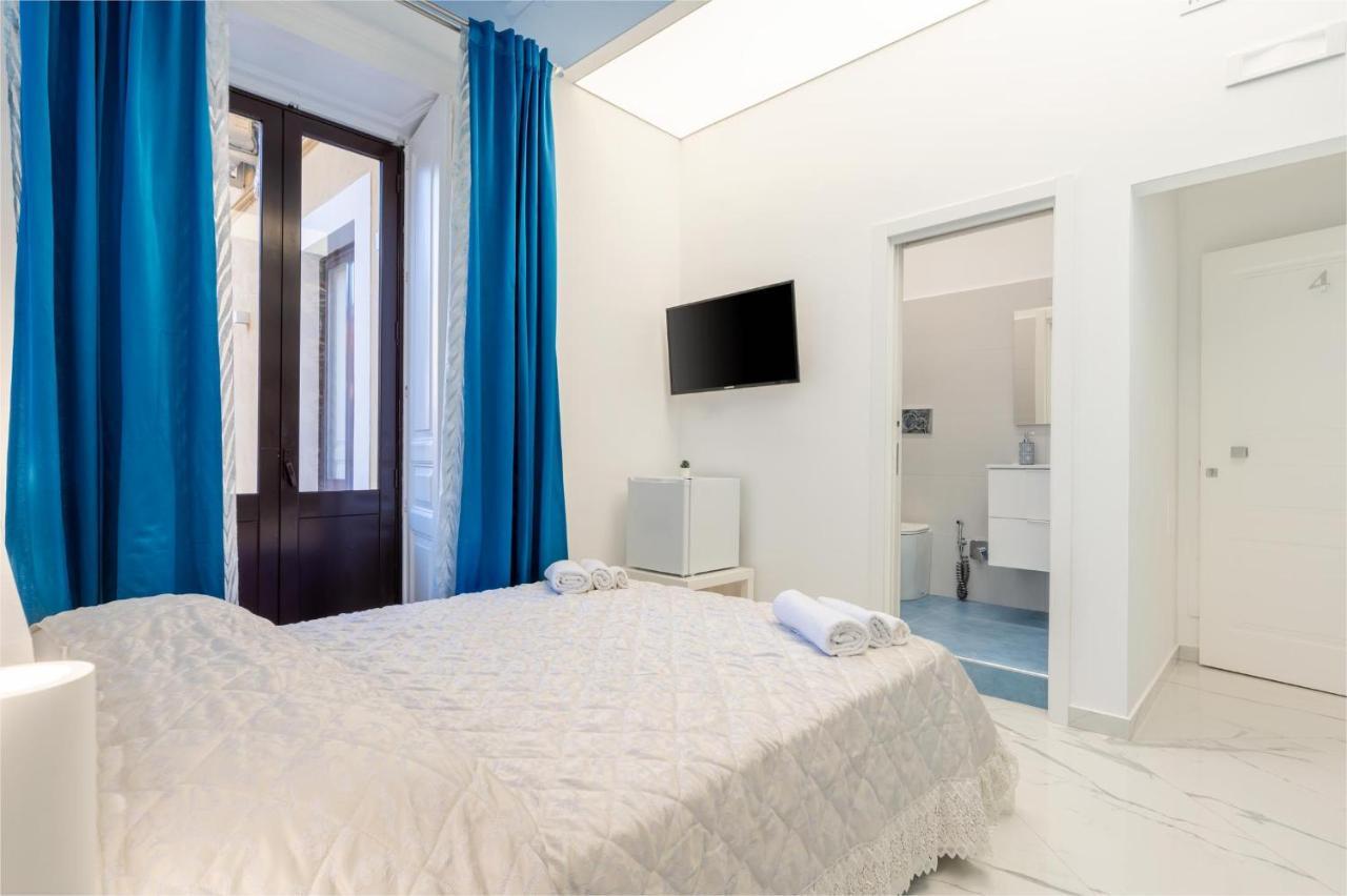 Palazzobellini Bed & Breakfast คาตาเนีย ภายนอก รูปภาพ