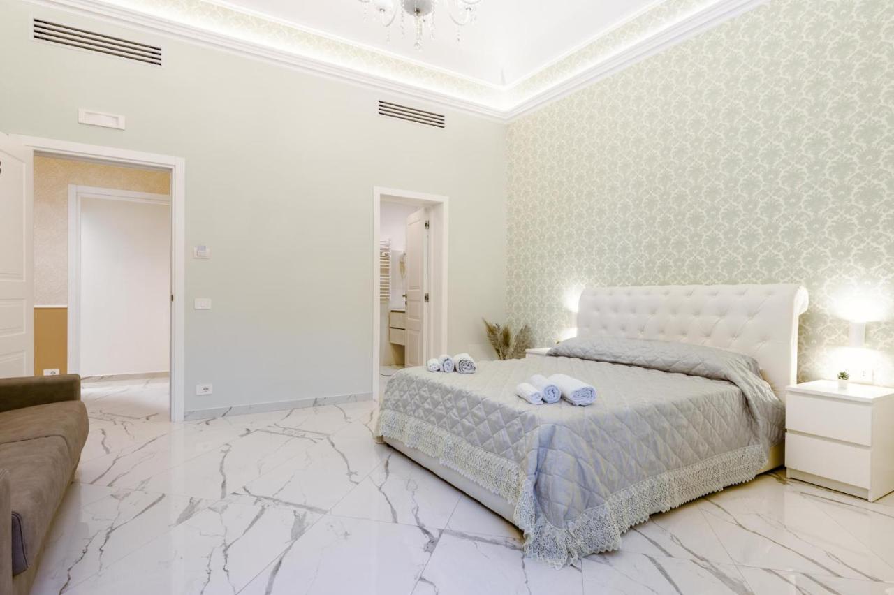 Palazzobellini Bed & Breakfast คาตาเนีย ภายนอก รูปภาพ