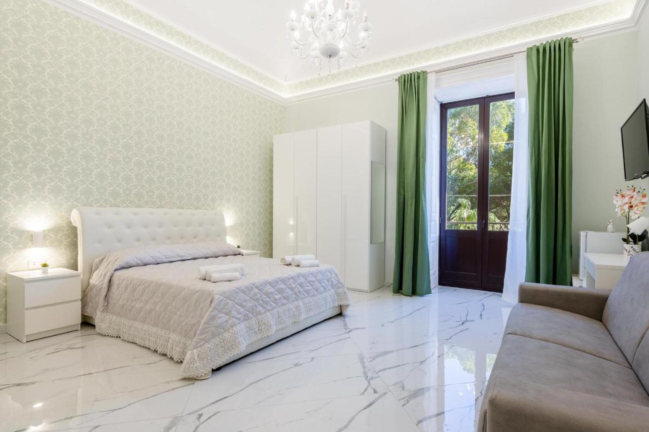 Palazzobellini Bed & Breakfast คาตาเนีย ภายนอก รูปภาพ