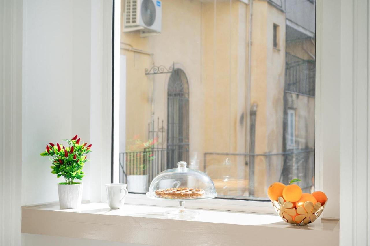 Palazzobellini Bed & Breakfast คาตาเนีย ภายนอก รูปภาพ