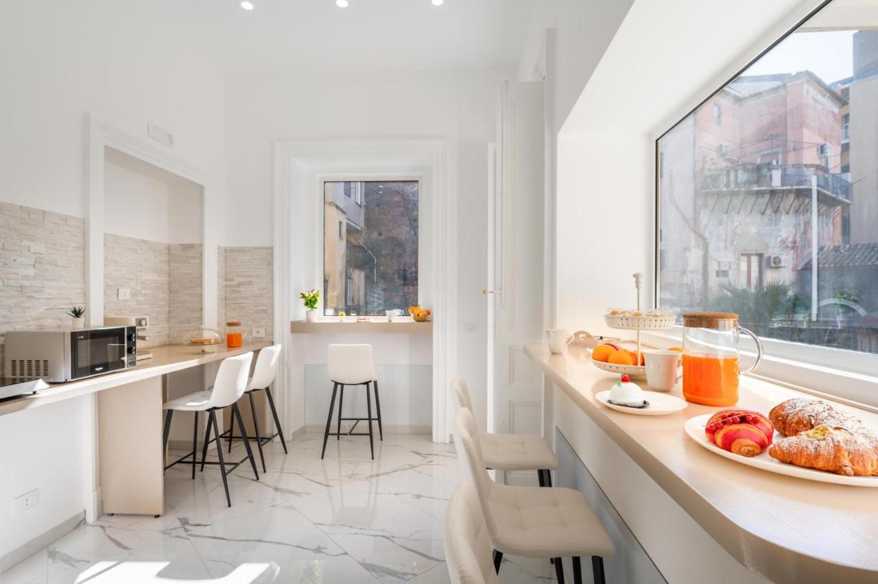Palazzobellini Bed & Breakfast คาตาเนีย ภายนอก รูปภาพ